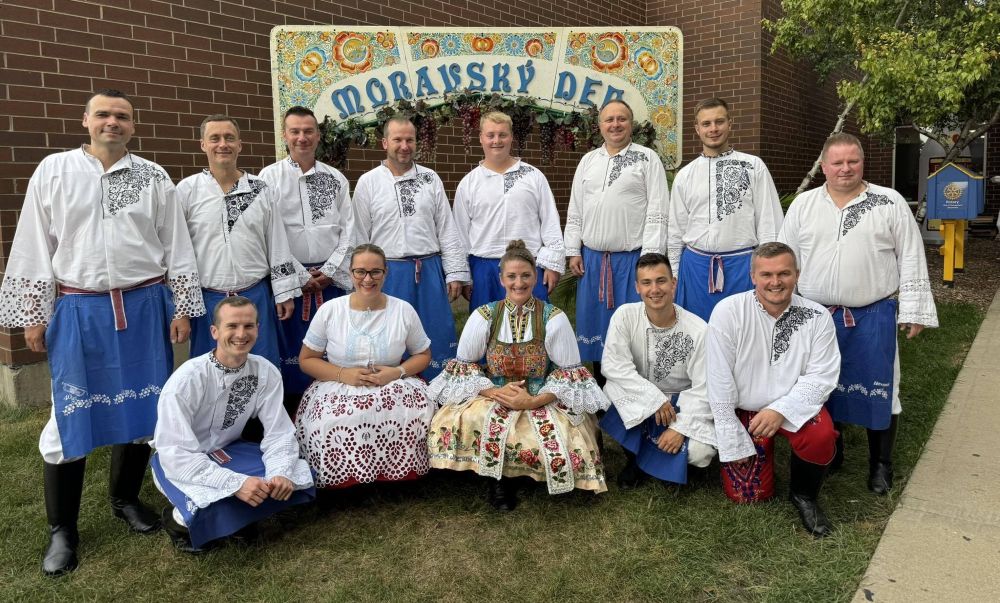 1. s Denisou Kadlcek